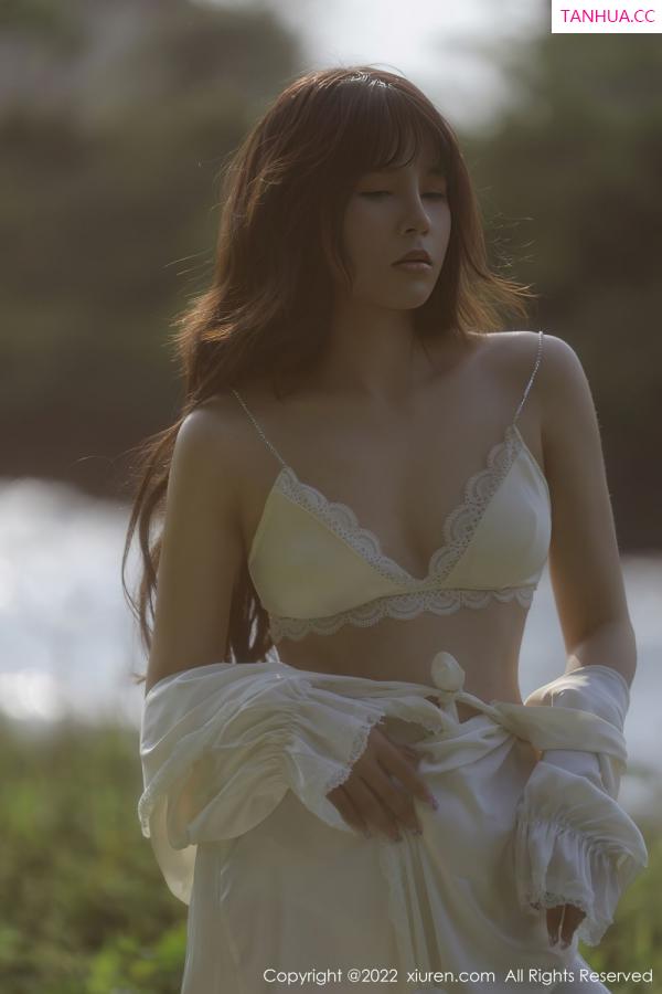 许嘉欣  [XiuRen]高清写真图 2022.06.02 No.5098 许嘉欣第22张图片
